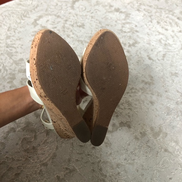 Miu Miu white patent leather cork wedges - Picture 5 of 5